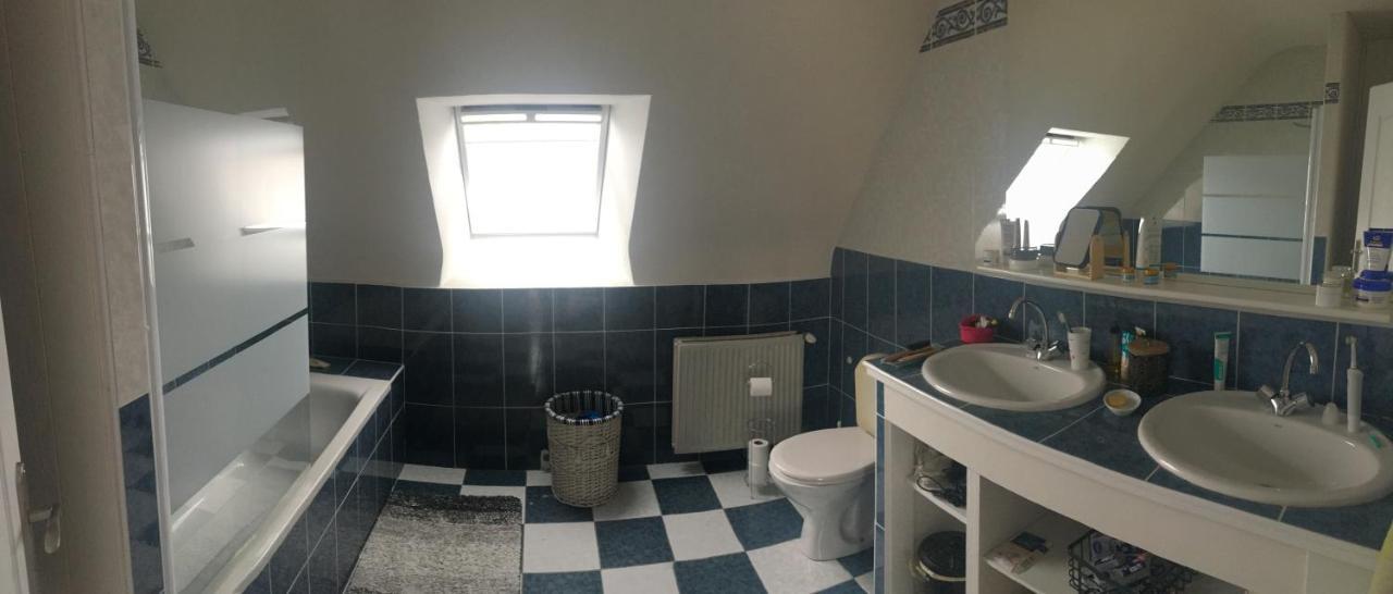 Chambre Chez L'Habitant "Les Roses De Sene" Buitenkant foto